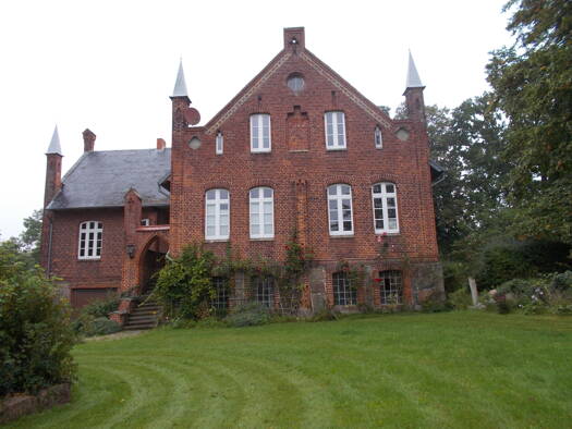 Haus zum Kauf provisionsfrei 500.000 € 8 Zimmer 199 m² 11.914 m² Grundstück frei ab sofort Kalkhorst Kalkhorst 23942