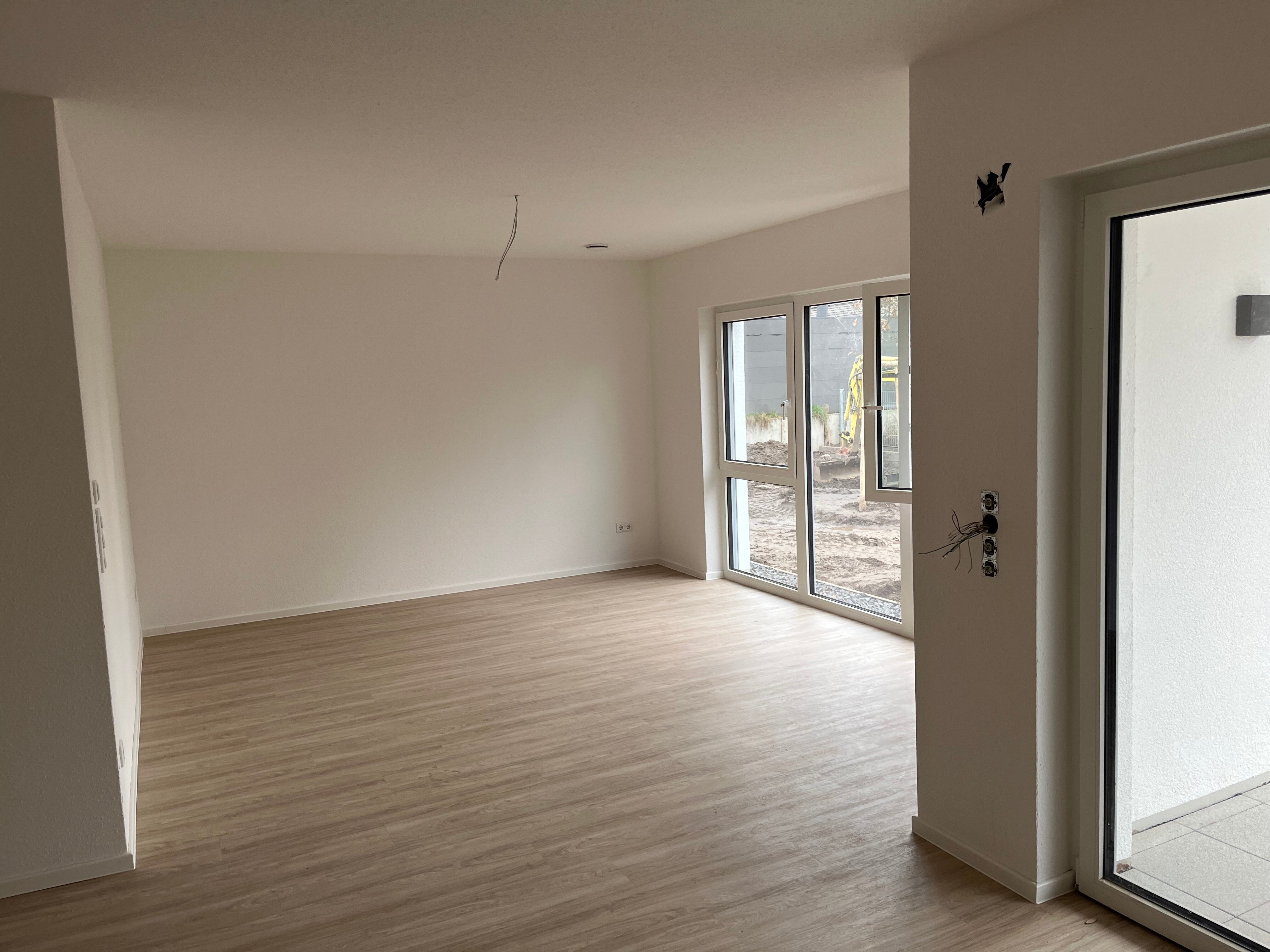 Wohnung zur Miete 1.360 € 3 Zimmer 104 m²<br/>Wohnfläche EG<br/>Geschoss ab sofort<br/>Verfügbarkeit Meyenfeld Garbsen 30826