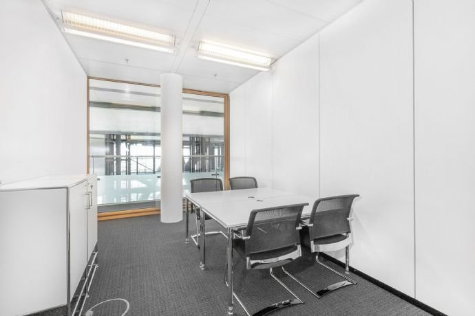 Bürofläche zur Miete provisionsfrei 1.519 € 70 m²<br/>Bürofläche von 20 m² bis 70 m²<br/>Teilbarkeit Stadttor 1, 17.Etage Unterbilk Düsseldorf 40219