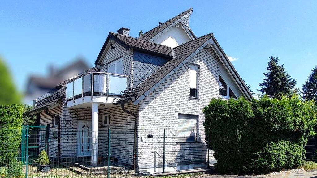 Einfamilienhaus mit Einliegerwohnung - Etwas ganz Besonderes in Essen