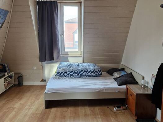 Wohnung zur Miete 470 € 5 Zimmer 18 m² Geschoss 4/4 frei ab 01.03.2026 Rennweg Nürnberg 90489