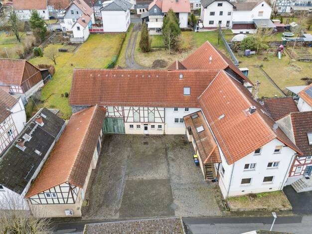 Wohn- und Geschäftshaus zum Kauf als Kapitalanlage geeignet 379.000 € 954,4 m² 1.312 m² Grundstück Merlau Mücke 35325