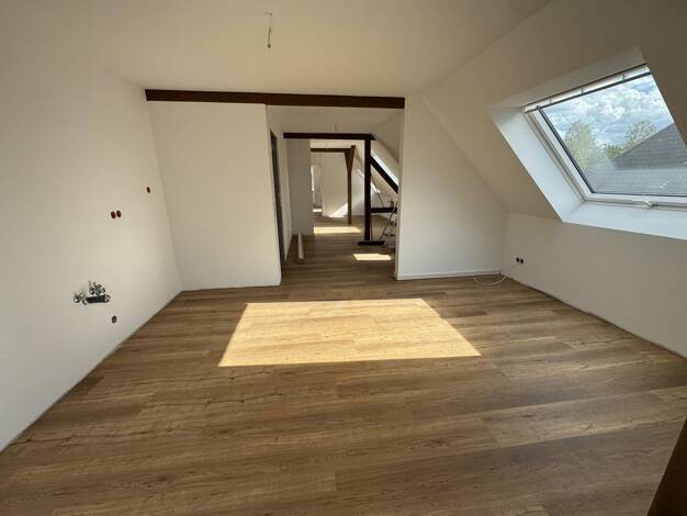 Wohnung zur Miete - Erstbezug 880 € 4 Zimmer 110 m² 2. Geschoss Glauchau Glauchau 08371