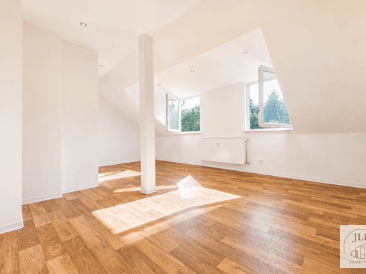 Wohnung zur Miete 280 € 2 Zimmer 56 m² 3. Geschoss Bahnhofstraße 41 Oelsnitz Oelsnitz/Erzgebirge 09376
