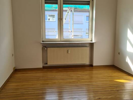 Wohnung zur Miete 500 € 3 Zimmer 79 m² Geschoss 3/4 frei ab sofort Burbach Saarbrücken 66115