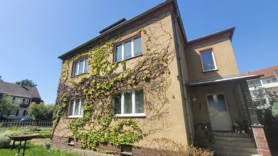 Einfamilienhaus zum Kauf 250.000 € 6 Zimmer 144 m²<br/>Wohnfläche 1.164 m²<br/>Grundstück Jößnitz Jößnitz 08547