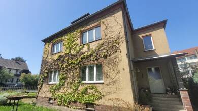 Mehrfamilienhaus zum Kauf 199.000 € 6 Zimmer 144 m² 1.164 m² Grundstück Jößnitz Jößnitz 08547