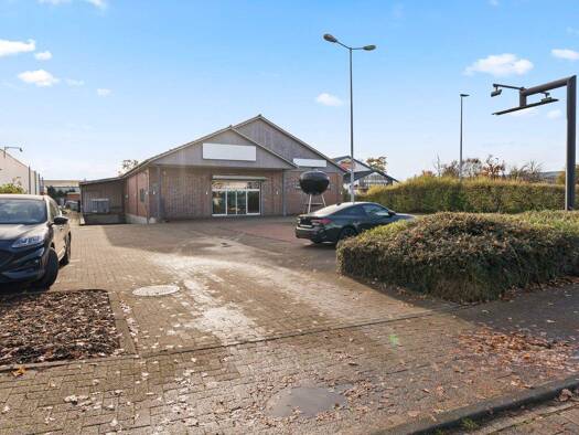 Verkaufsfläche zur Miete 6.100 € 400 m² Verkaufsfläche Oyten 28876