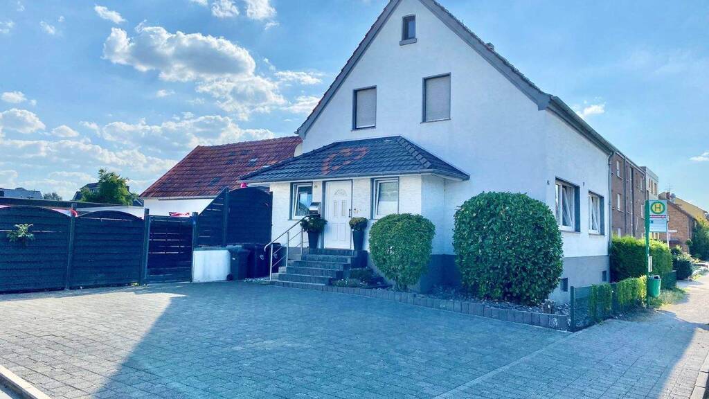 Einfamilienhaus zur Miete 1.080 € 4 Zimmer 120 m² 700 m² Grundstück frei ab 01.06.2026 Lohauserholz Hamm 59067