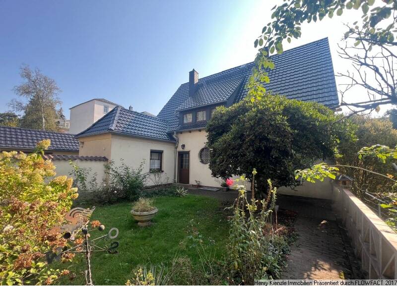 Einfamilienhaus zum Kauf 520.000 € 240 m²<br/>Wohnfläche 1.100 m²<br/>Grundstück Radeberg Radeberg 01454
