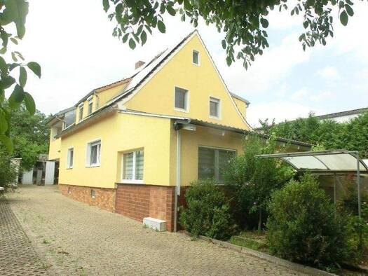 Mehrfamilienhaus zur Miete 1.900 € 10 Zimmer 250 m² frei ab 01.03.2026 Bergrheinfeld 97493