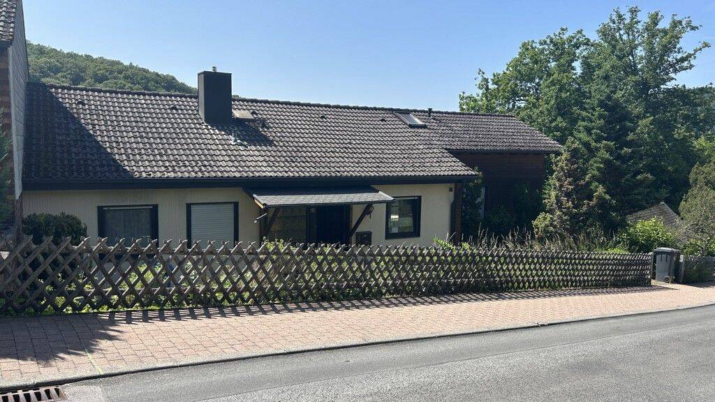 Einfamilienhaus zum Kauf 260.000 € 6 Zimmer 184,1 m² 698 m² Grundstück Bad Brückenau 97769