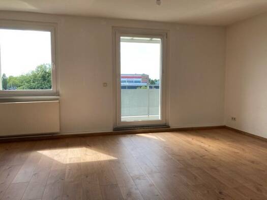 Wohnung zur Miete 493 € 3 Zimmer 75,8 m² 2. Geschoss Altener Straße 42 A West Dessau-Roßlau 06847