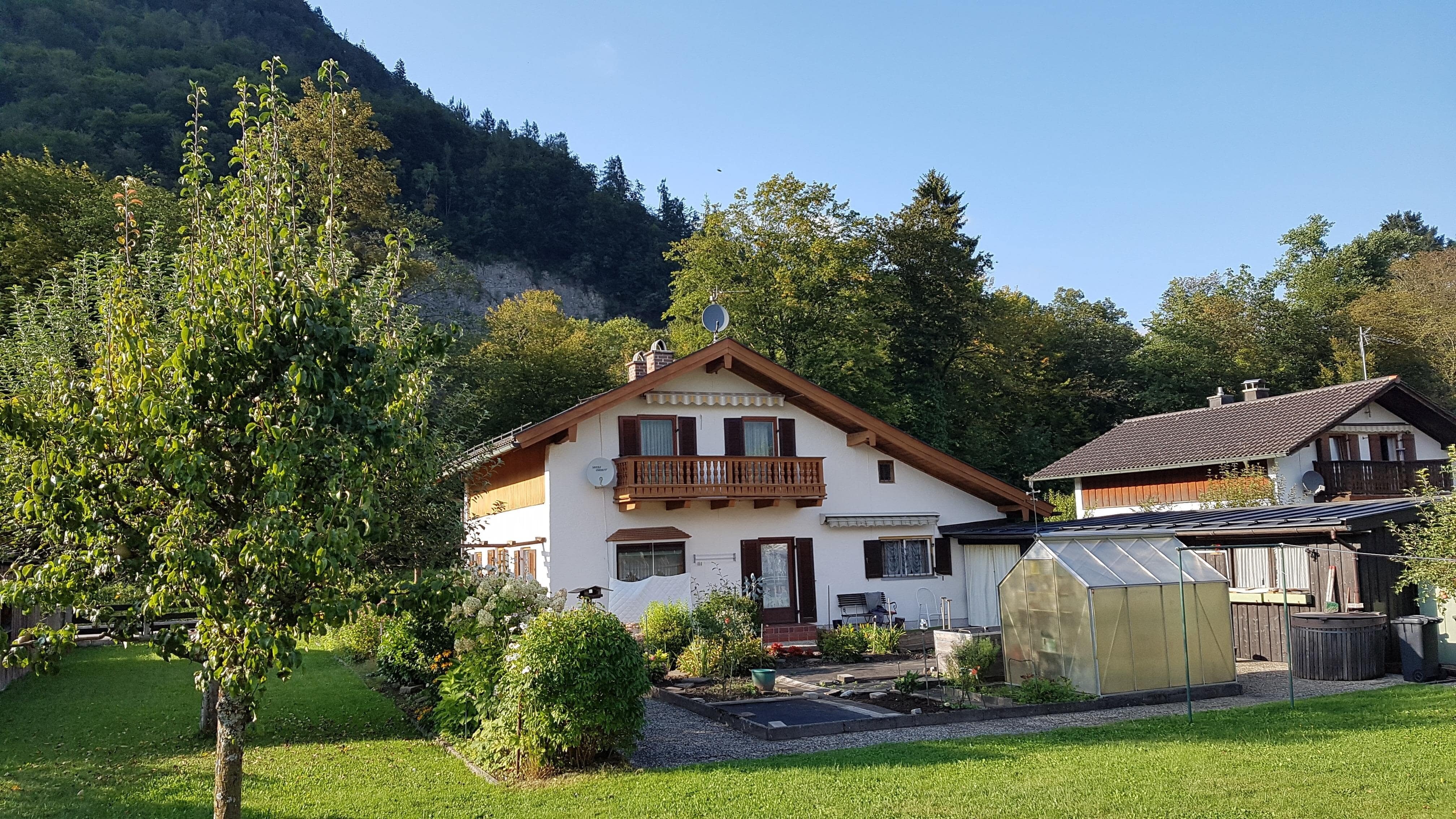 Einfamilienhaus zum Kauf 799.000 € 6 Zimmer 111 m²<br/>Wohnfläche 860 m²<br/>Grundstück Bad Reichenhall Bad Reichenhall 83435