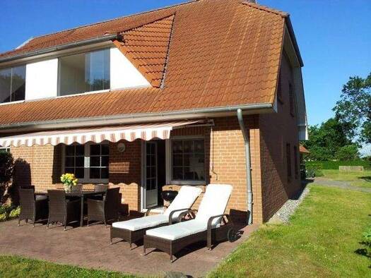 Studio zum Kauf 229.000 € 3 Zimmer 69,1 m² EG frei ab sofort Neue Straße 14 Waase Gingst 18569