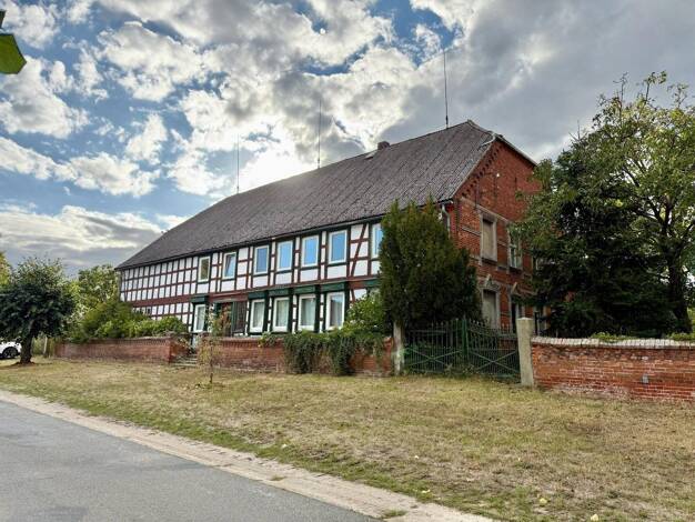 Haus zum Kauf provisionsfrei 198.500 € 12 Zimmer 219 m² 3.815 m² Grundstück Volzendorf Lemgow 29485
