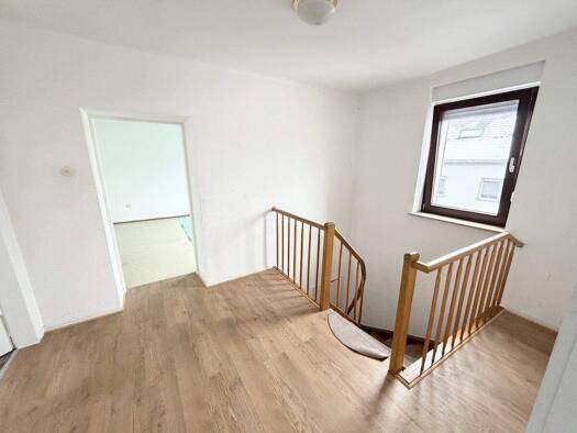 Einfamilienhaus zur Miete 1.150 € 7 Zimmer 150 m² 321 m² Grundstück St Barbara Wallerfangen / Sankt Barbara 66798