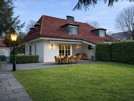 Reihenendhaus zum Kauf 2.190.000 € 4 Zimmer 160 m² 592 m² Grundstück frei ab sofort Grünwald 82031