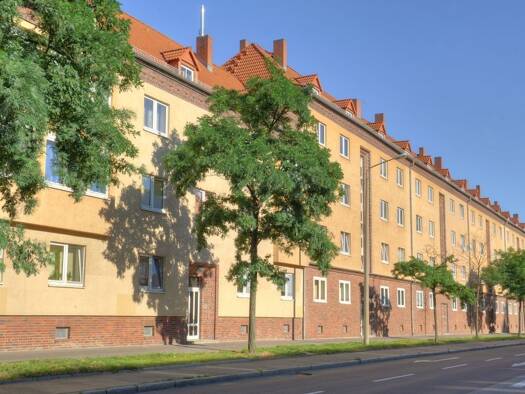 Wohnung zur Miete 715 € 4 Zimmer 101,5 m² 2. Geschoss Paul-Suhr-Straße 98 Südstadt Halle (Saale) 06128