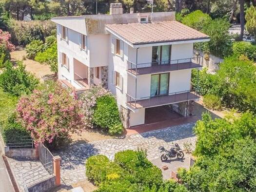 Haus zum Kauf 1.800.000 € 371 m² Portoferraio 57037