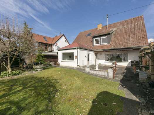 Einfamilienhaus zum Kauf 495.000 € 9,5 Zimmer 187,5 m² 1.016 m² Grundstück Jedelhausen Neu-Ulm 89233