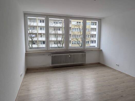 Wohnung zur Miete 476 € 1 Zimmer 26,4 m² 2. Geschoss frei ab sofort Maxfeld Nürnberg 90409