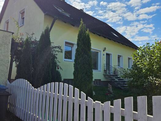 Terrassenwohnung zum Kauf provisionsfrei 354.900 € 4 Zimmer 104 m² Geschoss EG/2 Parsberg 92331