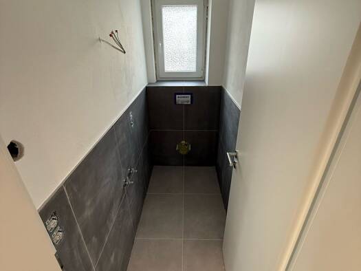 Terrassenwohnung zur Miete 1.550 € 3,5 Zimmer 105 m² Geschoss EG/2 frei ab 01.05.2026 Nieder-Weisel Butzbach 35510