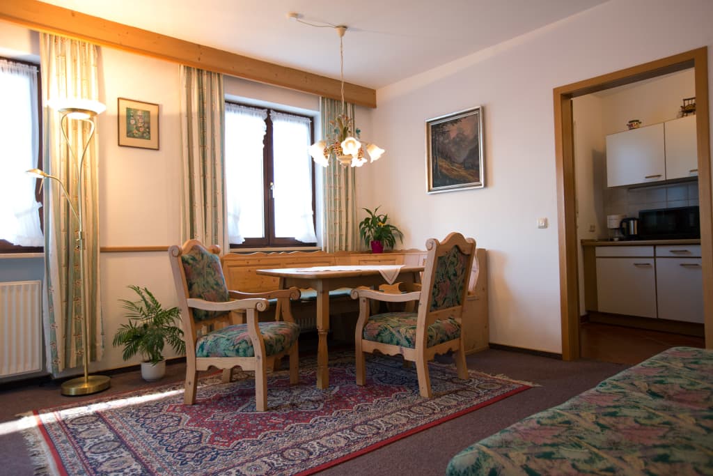 Wohnung zur Miete Wohnen auf Zeit 1.286 € 2 Zimmer 45 m²<br/>Wohnfläche 07.01.2025<br/>Verfügbarkeit Mittenwalder Straße Kochel Kochel am See 82431