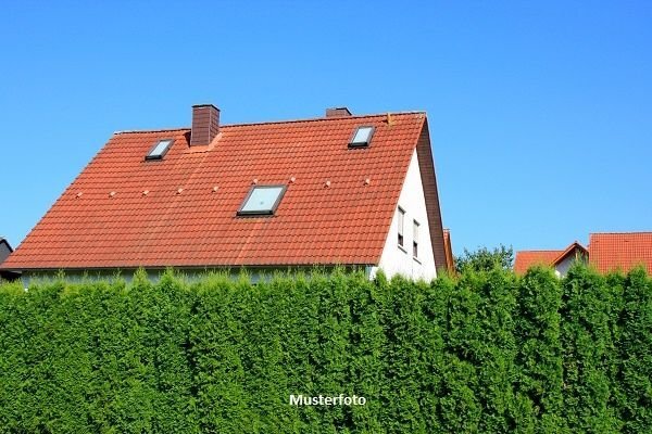 Wohnung zum Kauf 87.000 € 2 Zimmer 43 m²<br/>Wohnfläche Wahlbezirk 007 Pinneberg 25421