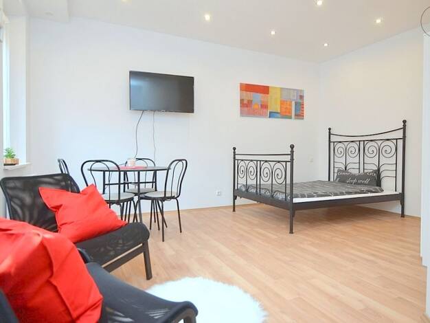 Studio zur Miete auf Zeit 695 € 1 Zimmer 32 m² frei ab 01.09.2026 Südstadt Fürth 90763