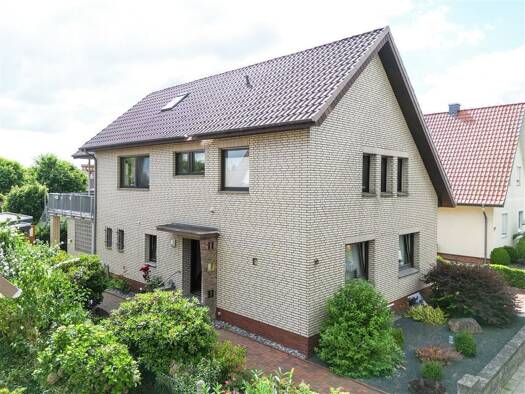 Mehrfamilienhaus zum Kauf 369.000 € 8 Zimmer 224,2 m² 796 m² Grundstück Breite Straße 13 Twistringen 27239