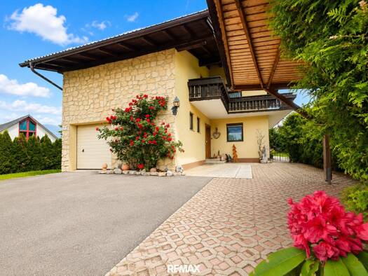 Haus zum Kauf 289.000 € 5,5 Zimmer 129 m² 1.121 m² Grundstück Baldramsdorf 9805