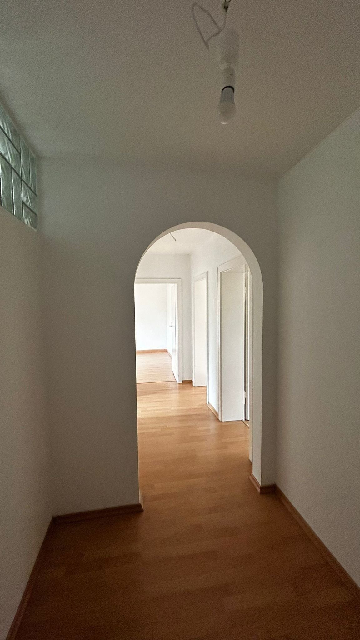 Wohnung zur Miete 1.065 € 3 Zimmer 74 m²<br/>Wohnfläche 3.<br/>Geschoss ab sofort<br/>Verfügbarkeit Liegnitzer Straße 8 Sebaldus Erlangen 91058