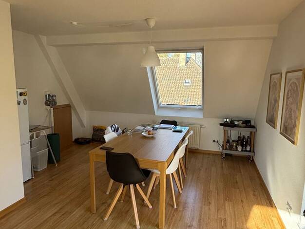 Wohnung zur Miete 800 € 4 Zimmer 93 m² 2. Geschoss frei ab 01.07.2026 Curtiusstraße 14 Dellviertel Duisburg 47053