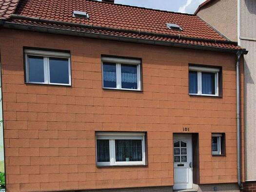 Reihenhaus zum Kauf 54.000 € 6 Zimmer 83,9 m² 130 m² Grundstück Schmölln Schmölln 04626
