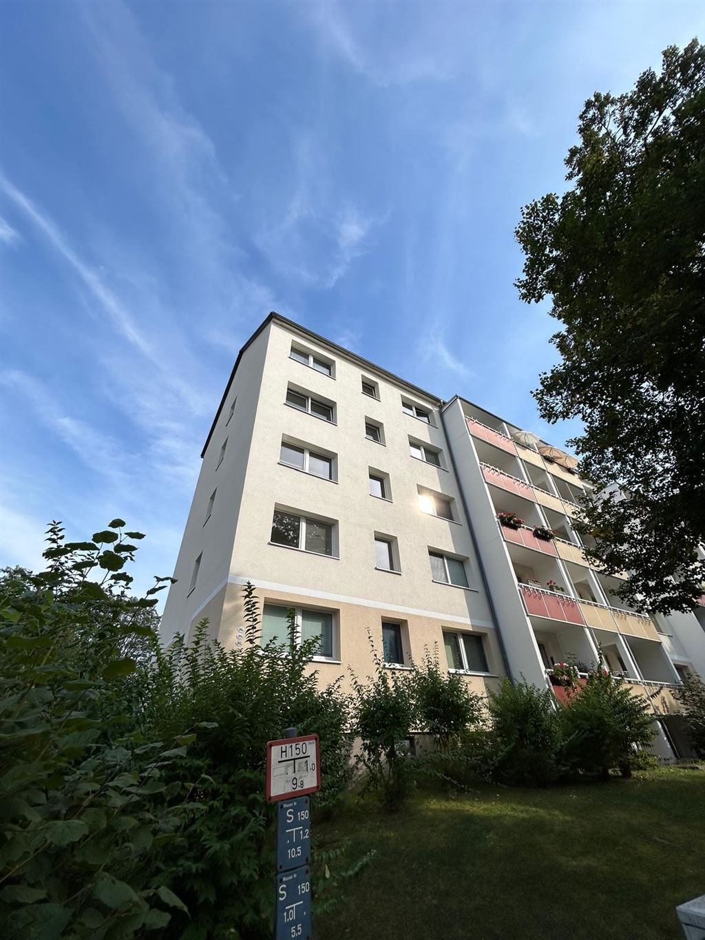 Wohnung zur Miete 240 € 3 Zimmer 58,1 m²<br/>Wohnfläche 4.<br/>Geschoss ab sofort<br/>Verfügbarkeit Würzburger Straße 36 B Sonnenberg 212 Chemnitz 09130