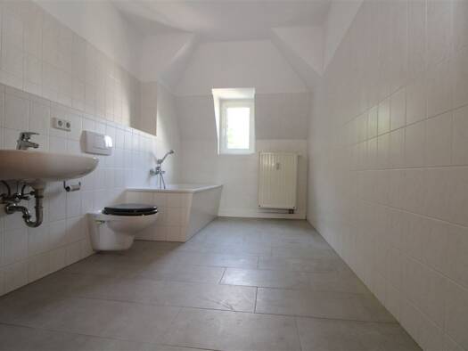 Wohnung zur Miete 265 € 2 Zimmer 52,6 m² 2. Geschoss Lessingstraße 32 Hammervorstadt Plauen 08523