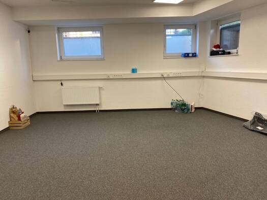 Bürofläche zur Miete 38,5 m² Bürofläche teilbar ab 38,5 m² Immigrath Langenfeld (Rheinland) 40764
