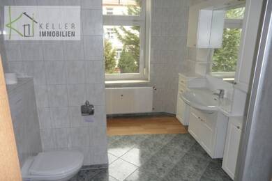 Wohnung zur Miete 295 € 2 Zimmer 59 m² 1. Geschoss frei ab sofort Freiherr vom Stein Str. 31 Werdau Werdau 08412