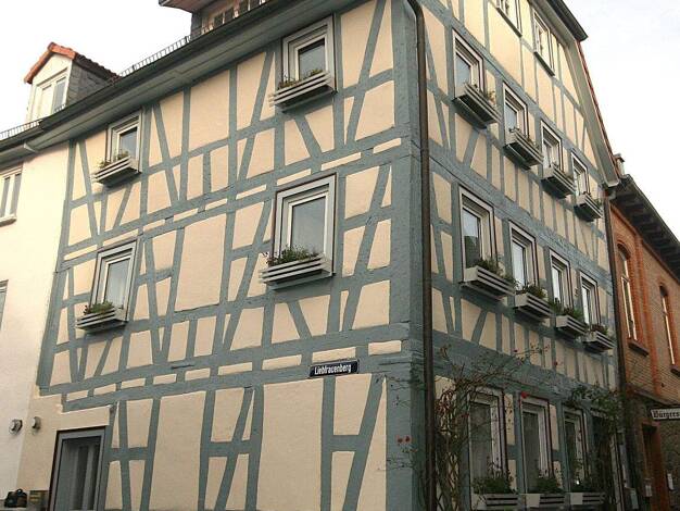 Mehrfamilienhaus zum Kauf 375.000 € 9 Zimmer 170 m² 57 m² Grundstück Lich 35423