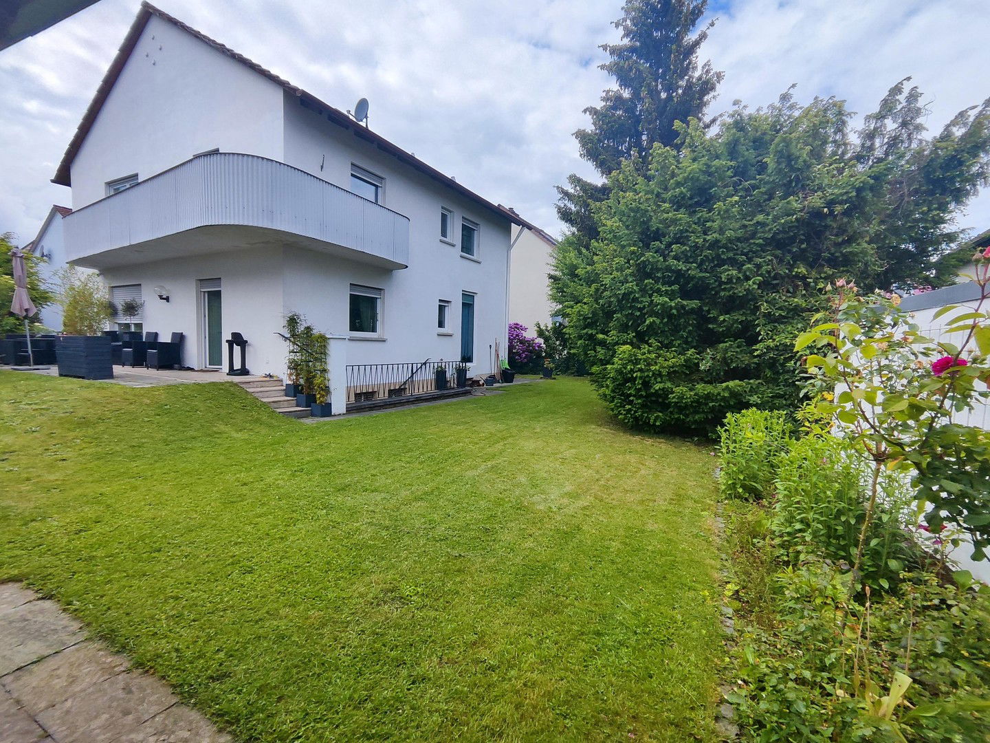 Einfamilienhaus zum Kauf provisionsfrei 565.000 € 6 Zimmer 145 m²<br/>Wohnfläche 530 m²<br/>Grundstück West Schwabach 91126