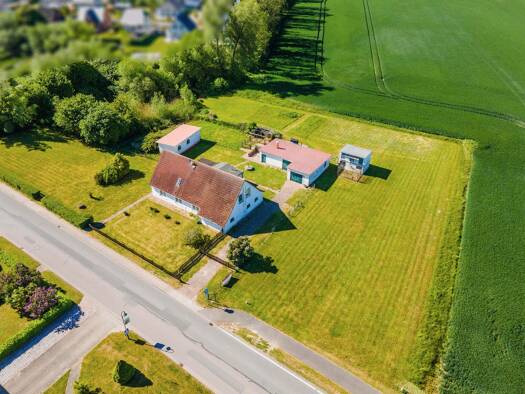 Einfamilienhaus zum Kauf 360.000 € 5 Zimmer 130 m² 5.800 m² Grundstück Altenpleen 18445