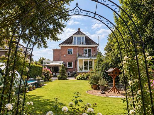 Einfamilienhaus zum Kauf 519.000 € 5 Zimmer 177,6 m² 983 m² Grundstück Uetersen 25436
