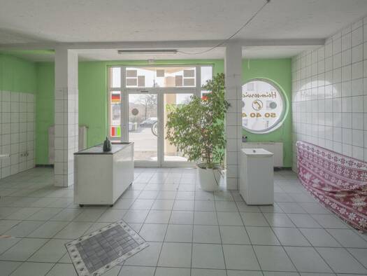 Laden zur Miete 1.250 € 142 m² Verkaufsfläche Spaichingen 78549