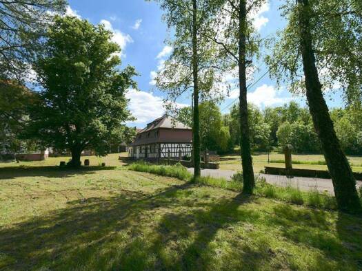 Gastronomie/Hotel zum Kauf 1.500.000 € 3.947 m² Gastrofläche 125.546 m² Grundstück 1 route du Château Lampertsloch 67250