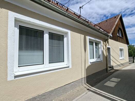 Immobilie in Rossatz - Mehrfamilienhaus zum Kauf - Rossatz - 859.000 € - 235 m², 658 m² Grundstück, frei ab 01.09.2026 - Bild 2