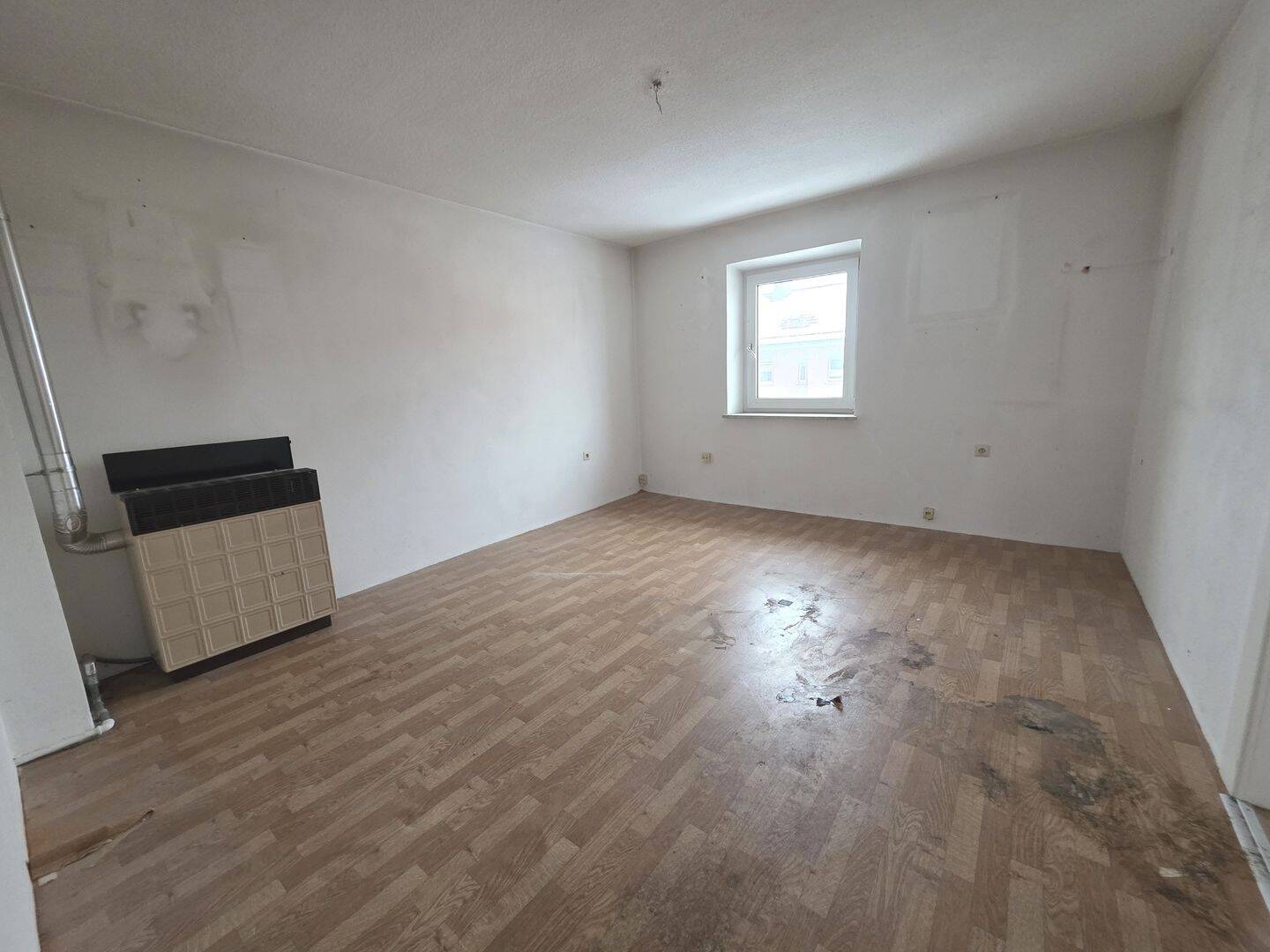 Immobilie in Weiden in der Oberpfalz - 2-Zimmer-Wohnung in zentrumsnaher Lage - Bild 1