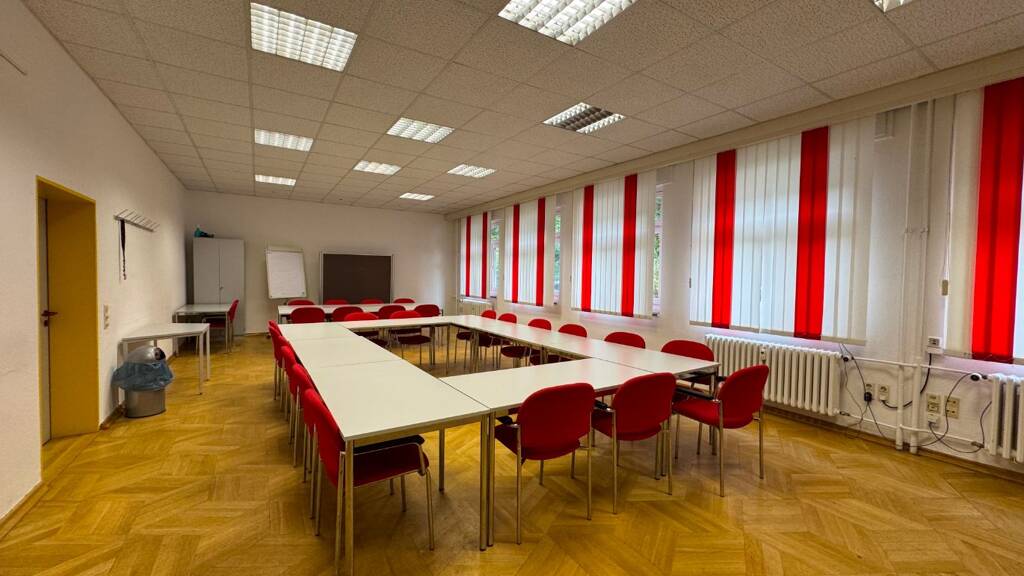 Bürofläche zur Miete provisionsfrei 133 € 21 m² Bürofläche Lessingstr. Pölbitz Zwickau 08058