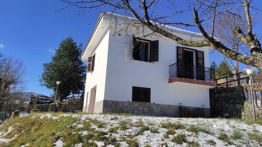 Einfamilienhaus zum Kauf 110.000 € 2 Zimmer 83 m² frei ab sofort Piampaludo 17046